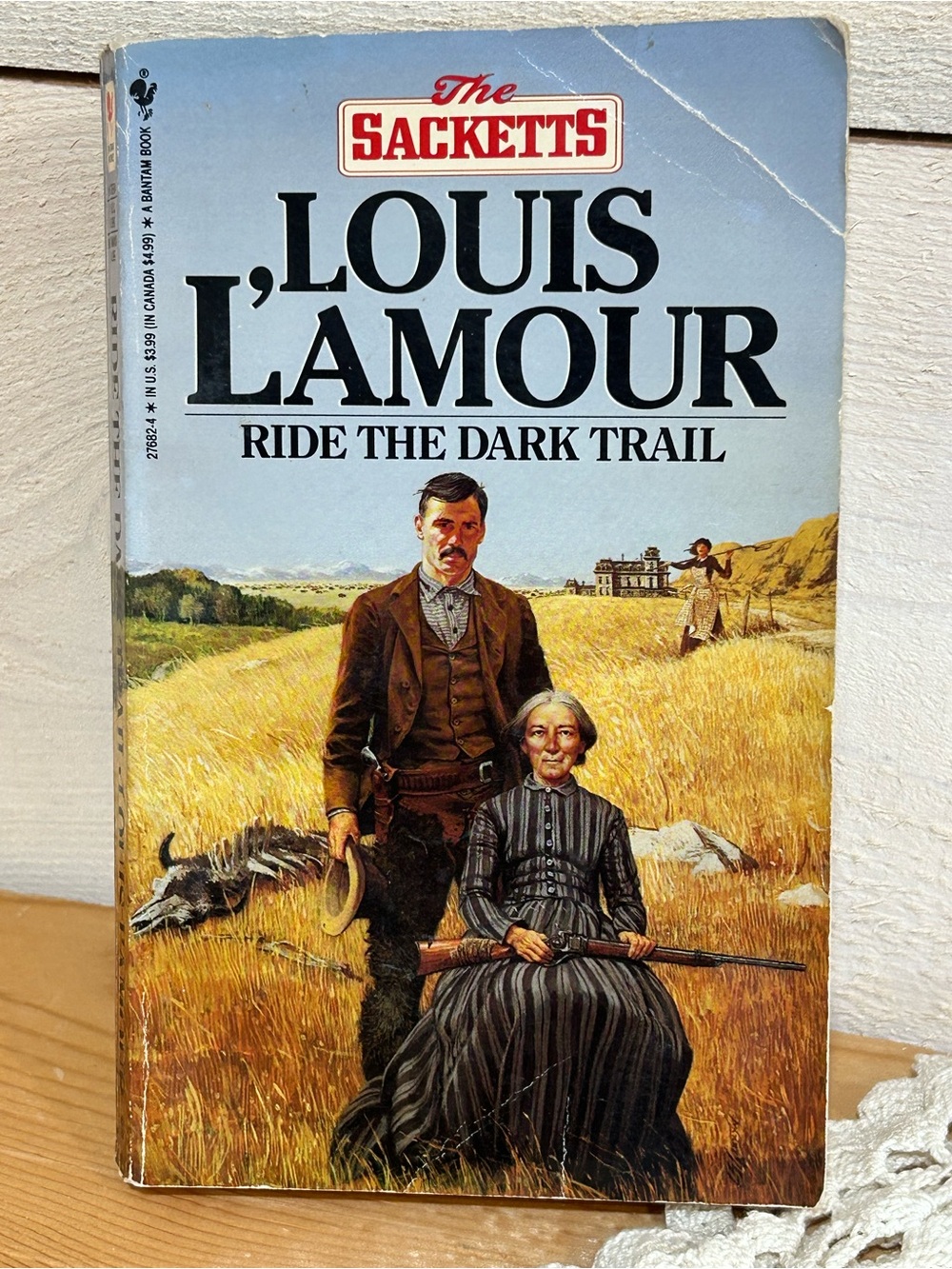 L'Amour - Ride the Dark Trail (Blue Cover)